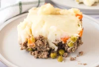 Classic Shepherd’s Pie Recipe with Savory Beef and Veggies