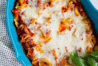Creamy Baked Tortellini Casserole with Mozzarella and Spinach
