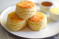 30-Minute Homemade Biscuits Without Buttermilk: Flaky Recipe