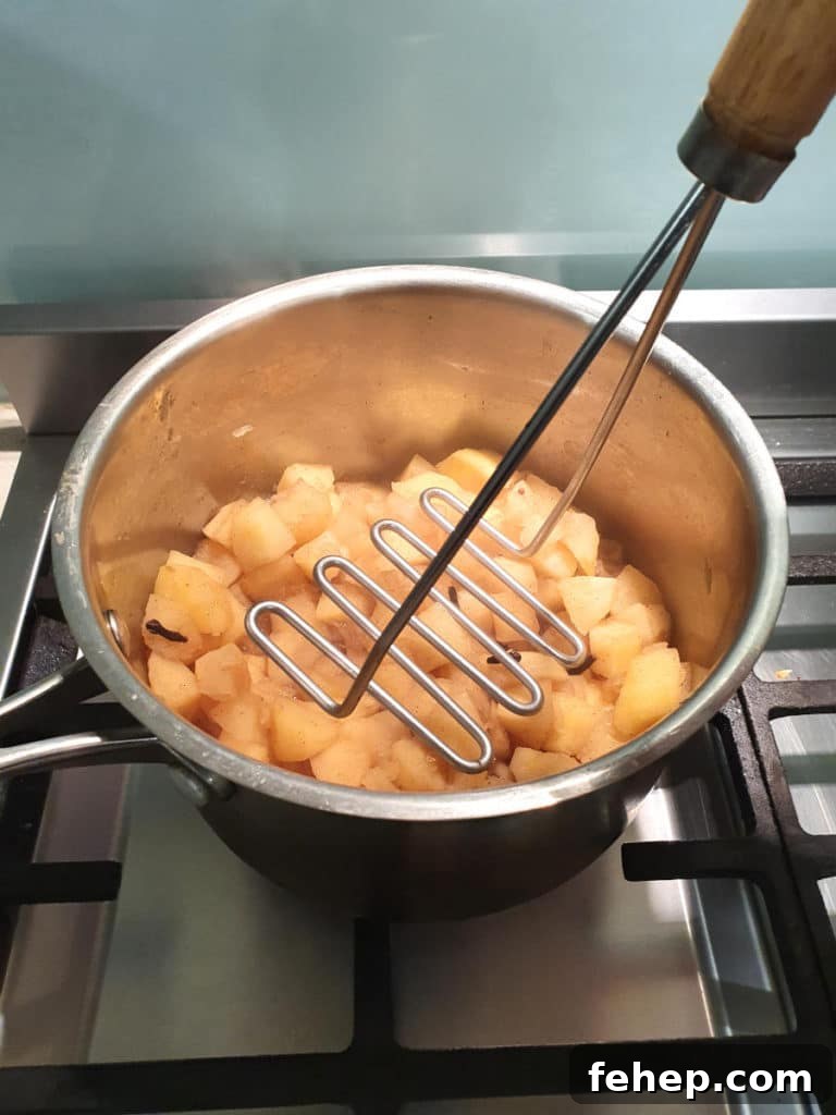 Mashing apples