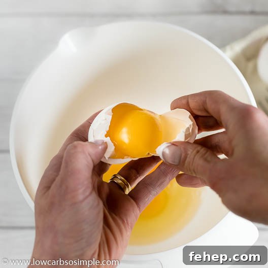 Cracking Eggs | Low-Carb, So Simple