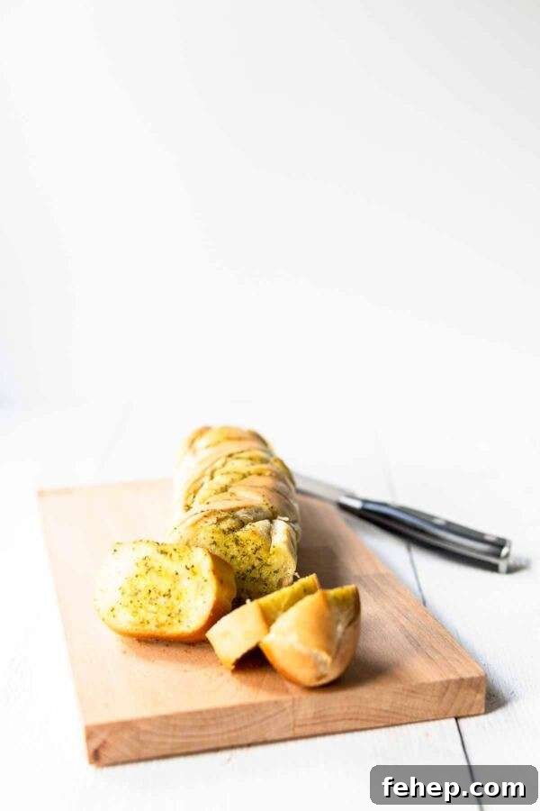 Crispy Garlic Bread Recipe for Homemade Flavor 3 Quick and easy garlic bread that you can serve as a side dish or as a starter. Made with soft French baguette and pesto.