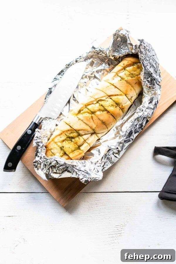 Crispy Garlic Bread Recipe for Homemade Flavor 5 Quick and easy garlic bread that you can serve as a side dish or as a starter. Made with soft French baguette and pesto.