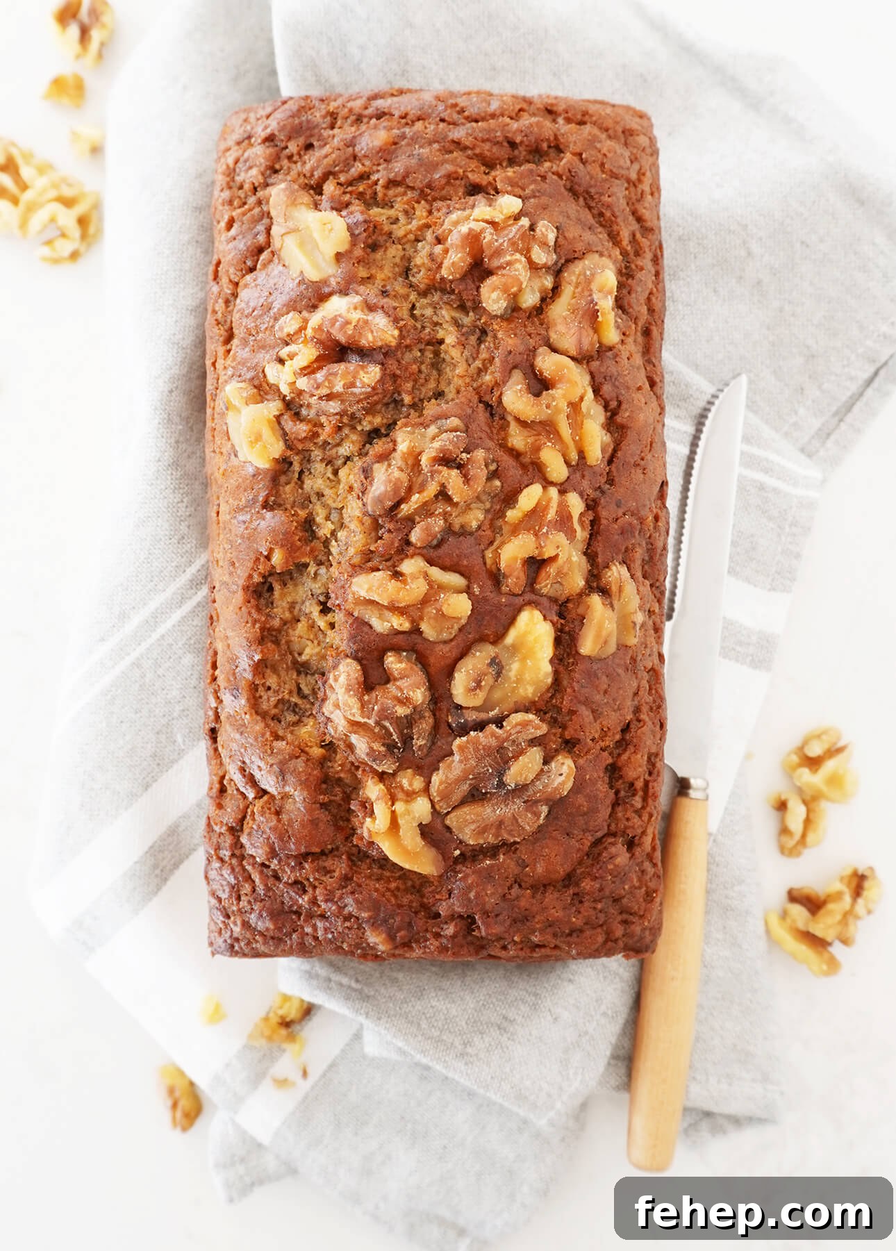 How to Make the Perfect Banana Bread // FoodNouveau.com