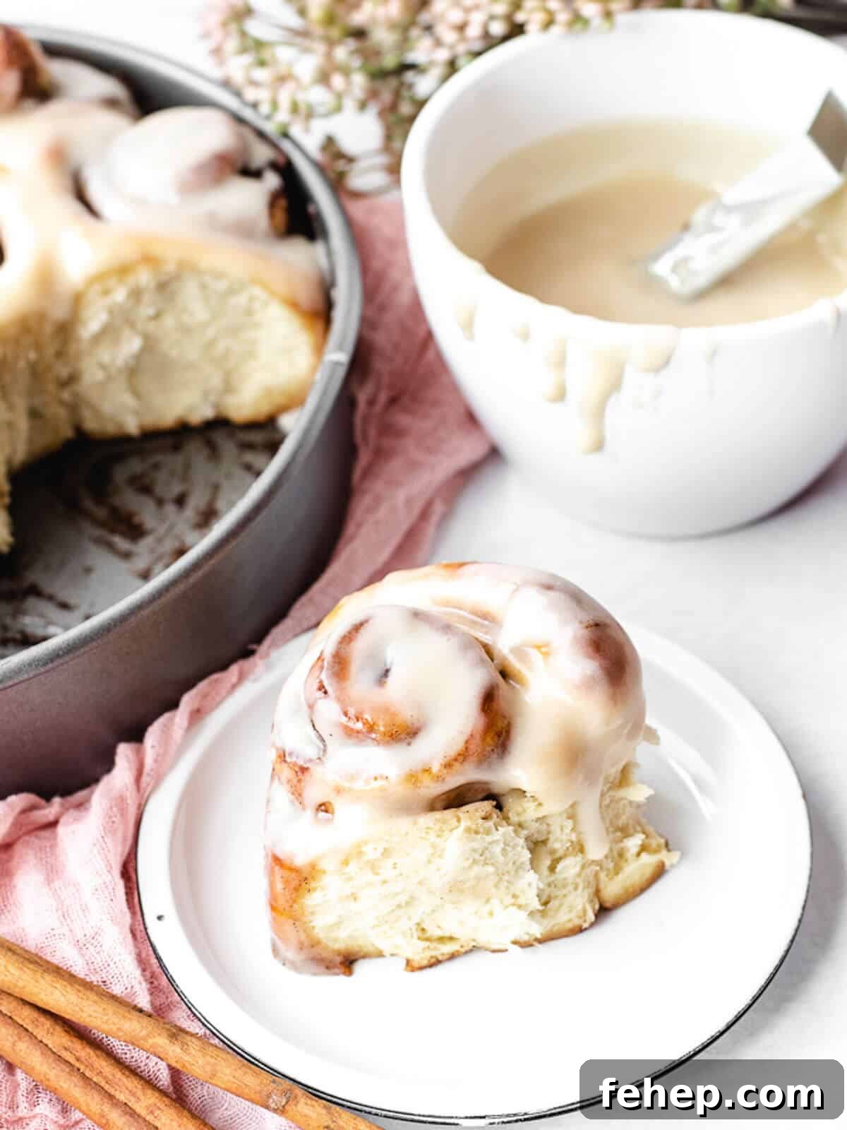 How to make cinnamon rolls in one hour.