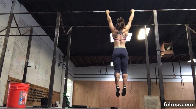 Pull-Up Guide: Master Your First Reps (Part 1) 2 How to Do a Pull-Up: Part 1 | StupidEasyPaleo.com