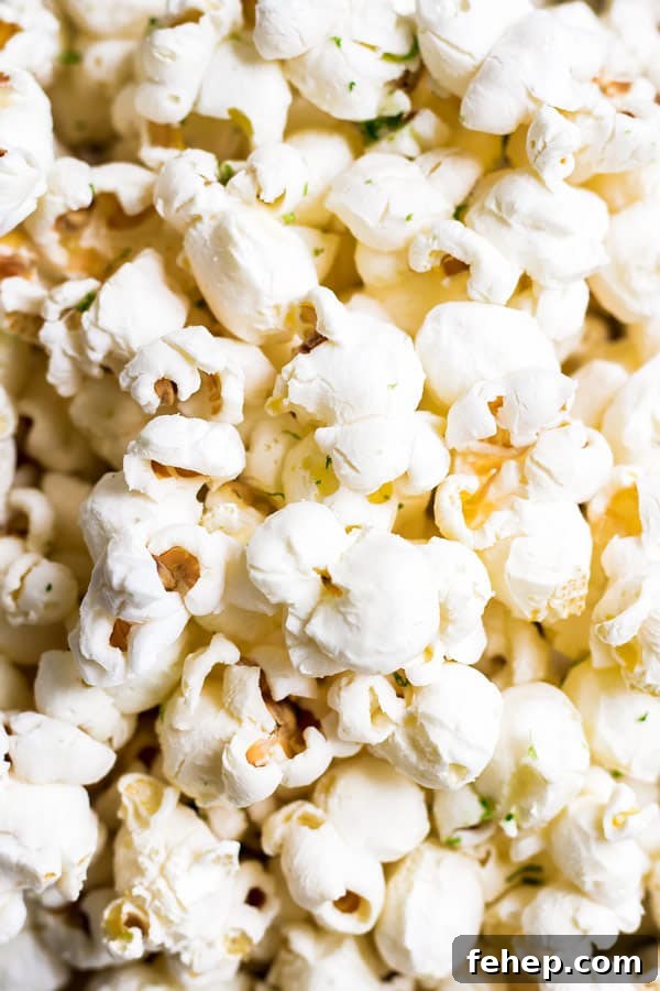Salted margarita popcorn-popcorn with sea salt and lime