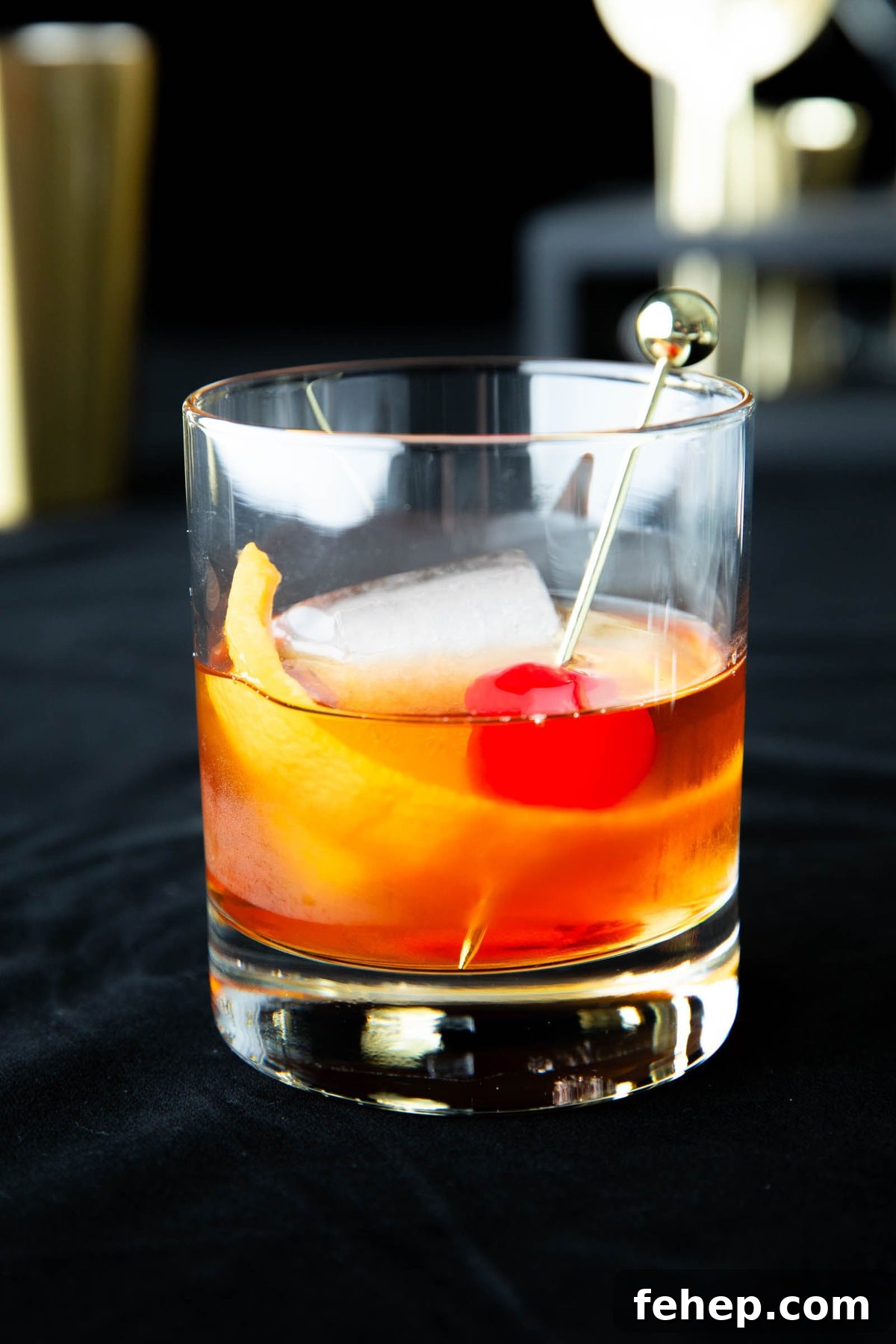 Classic Old Fashioned Cocktail Recipe: How to Make It Perfectly 8 an Old Fashioned Drink served in an old fashioned glass