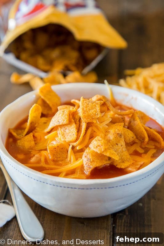 Chicken Enchilada Chili - a favorite mexican dinner gets turned into a 20 minute warm and comforting chili! Great for any night of the week.