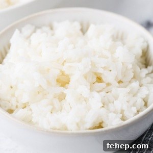A close up image of the perfect jasmine rice in a bowl.