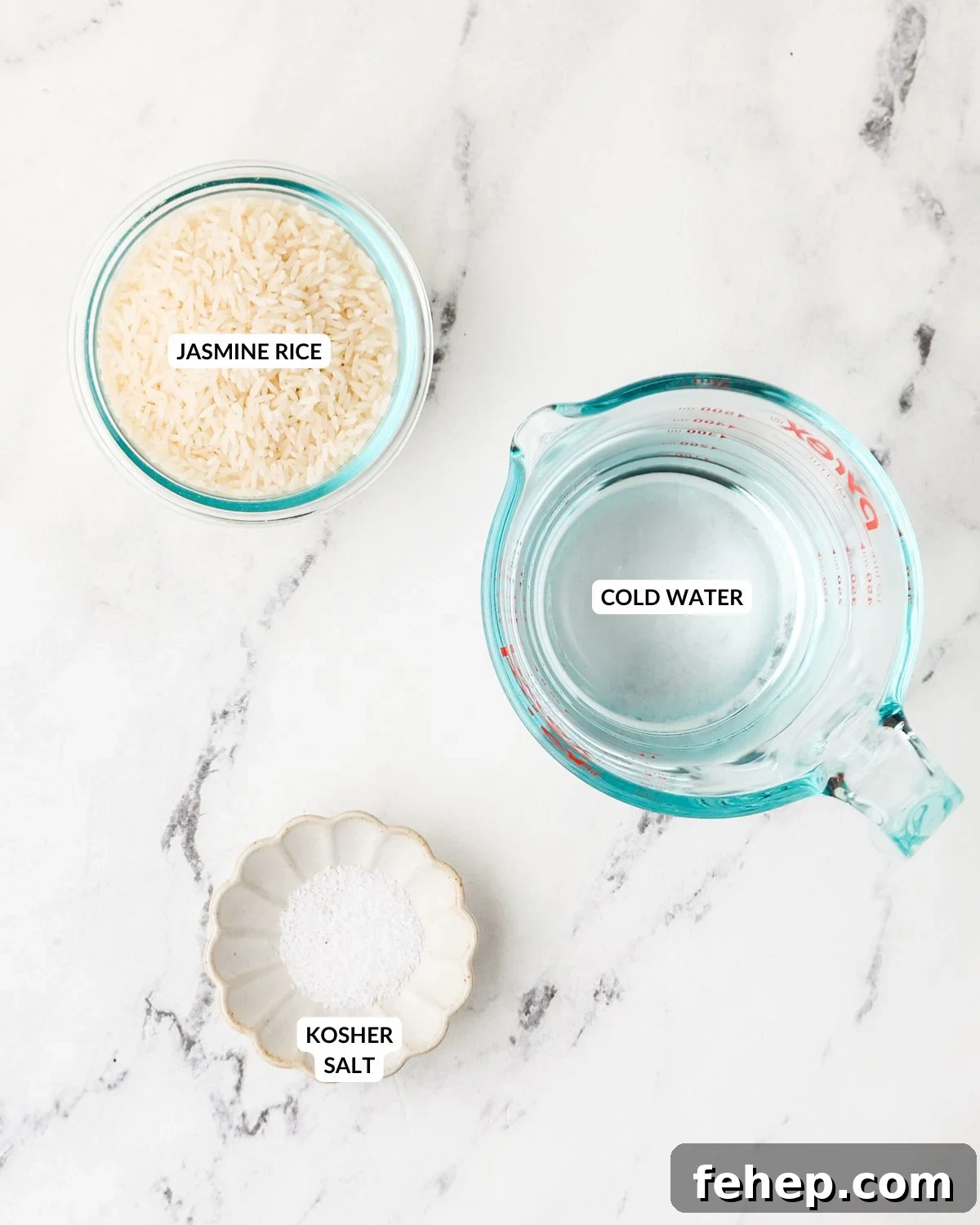 An overhead image of the ingredients of jasmine rice.